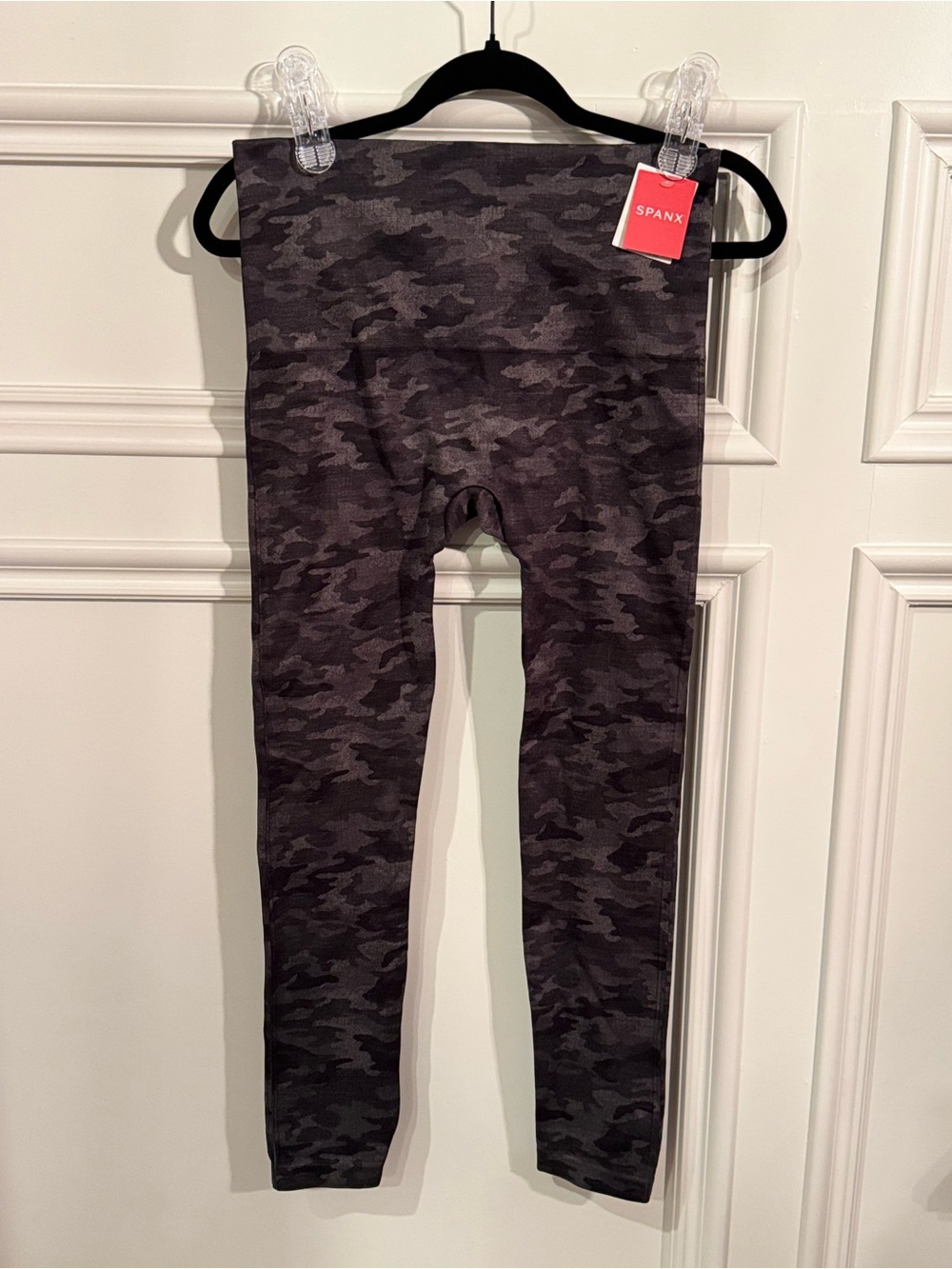 NWT SPANX Look At Me Now Seamless Leggings Black Camo 1X